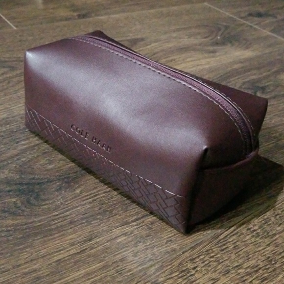 Cole Haan Other - Cole Haan Toiletries Bag